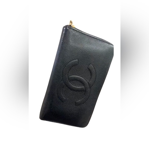CHANEL Handbags - Chanel Caviar Zippy Clutch Black Authentic